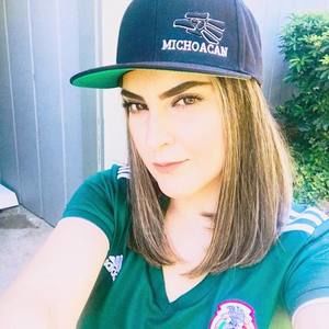 Meet your Posher, Anabel